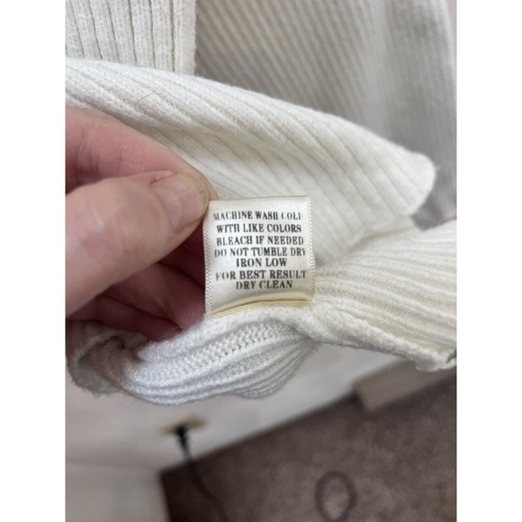 Flared Sleeve, Turtleneck Sweater Cream, Size Large. Bows on Sleeves - Picture 5 of 6